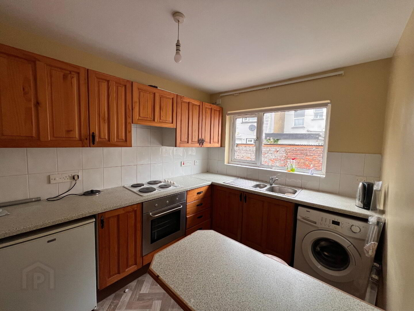 Unit 1, 10a FORTHILL ROAD 3 of 13