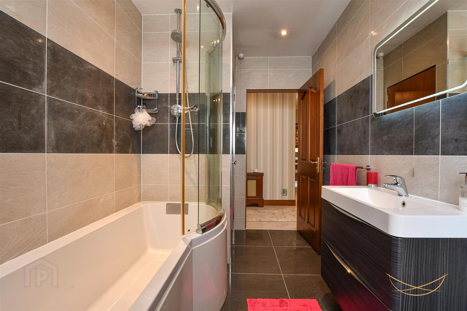 18 Highgrove Drive 24 of 41