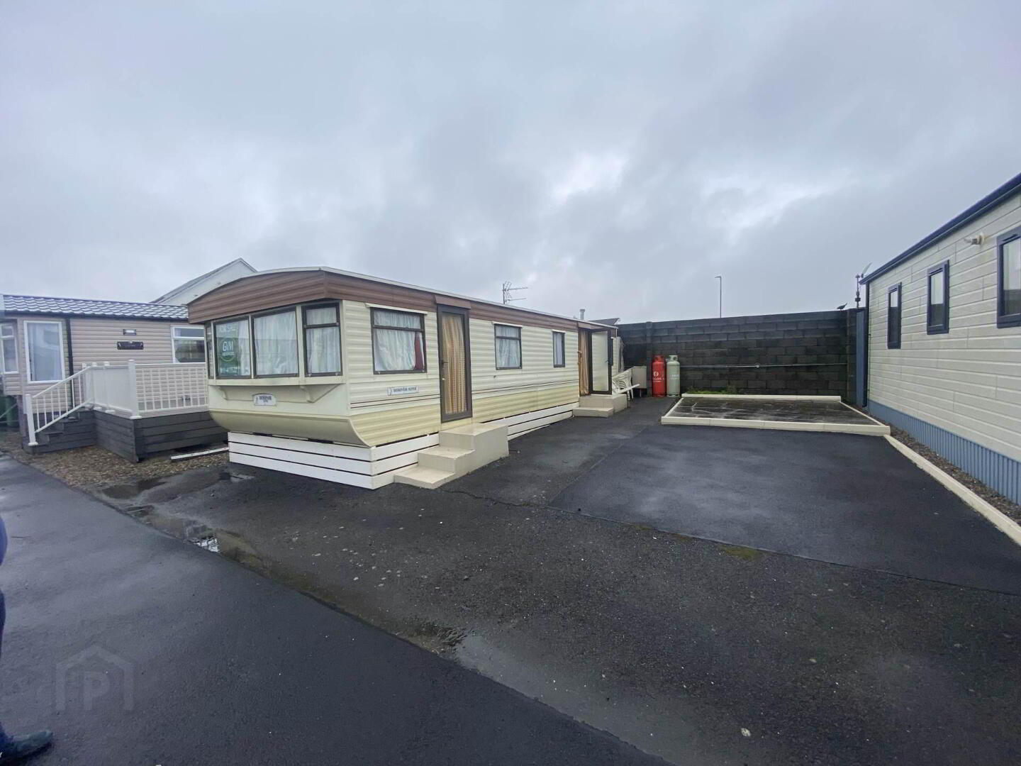 A2 Seapark Mobile Home Park 1 of 3