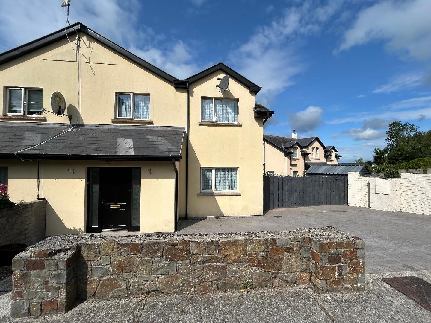 property description image
