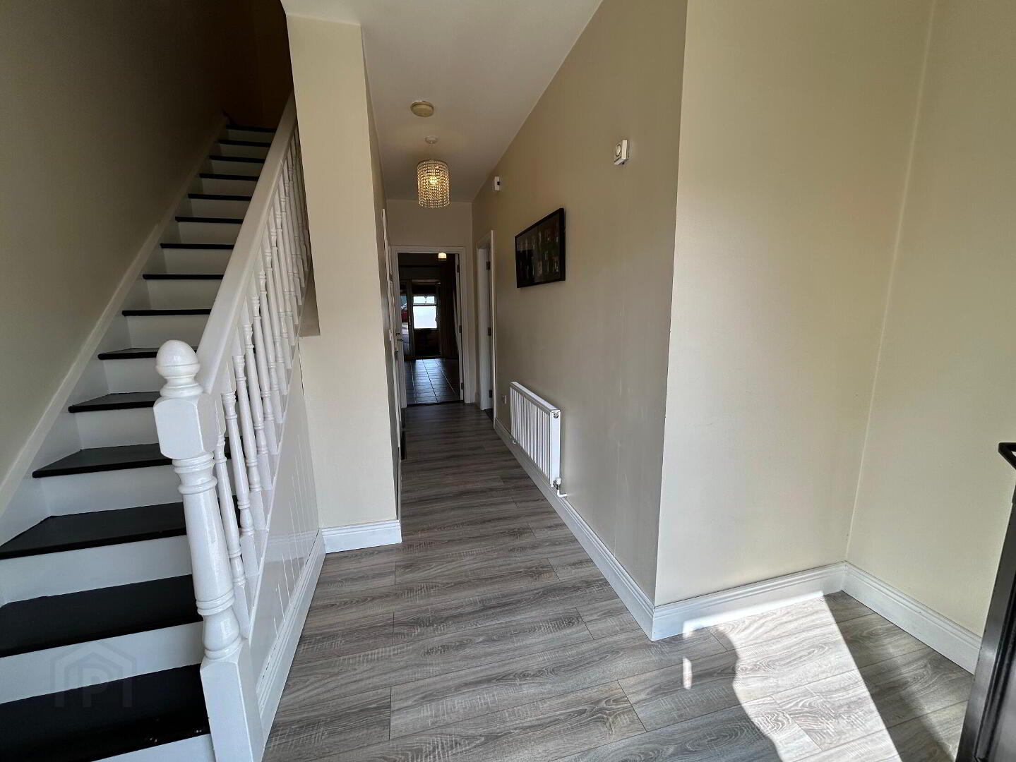 7 Oakwood 12 of 21