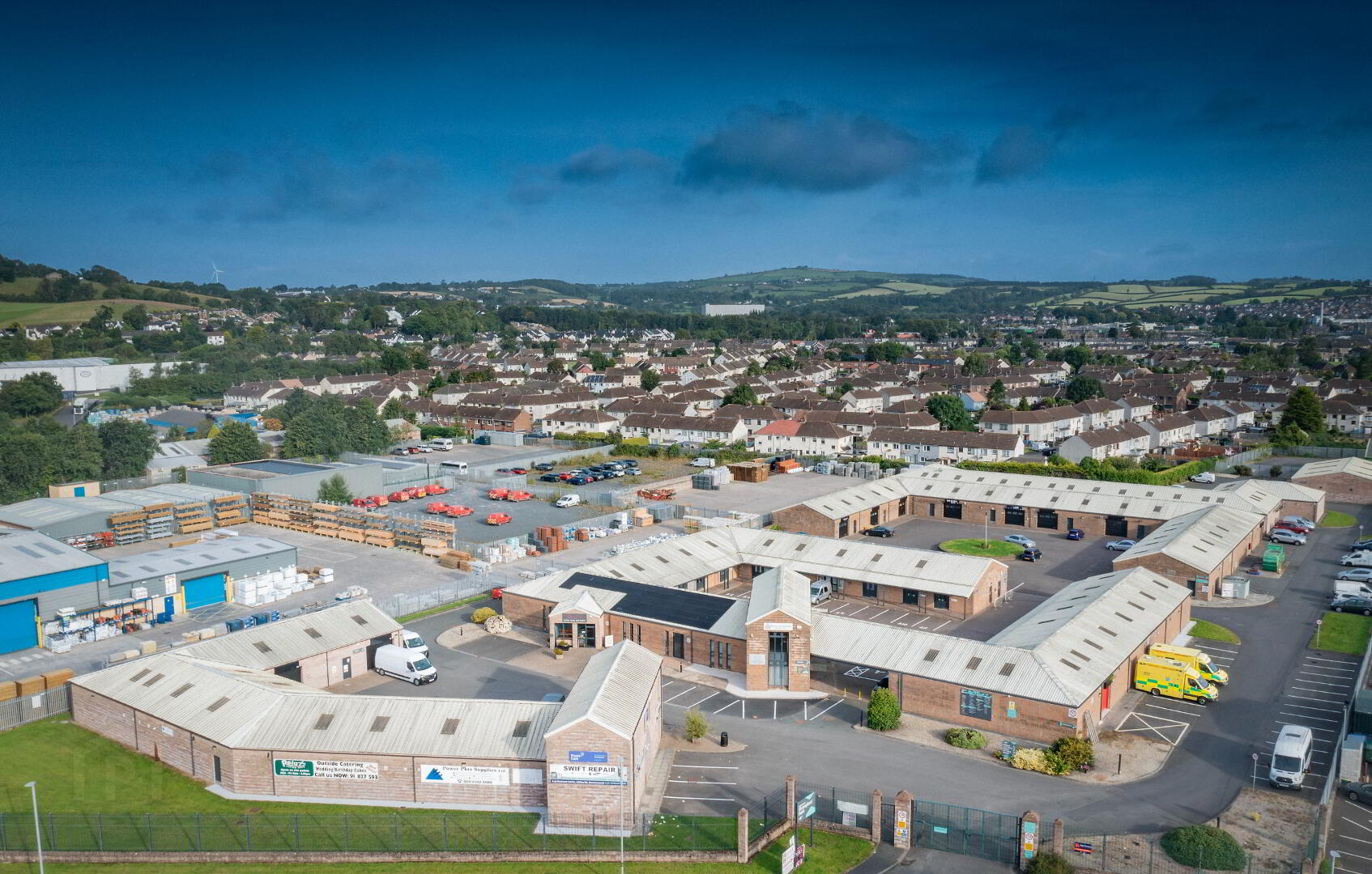 Strangford Park, E3 Jubilee Road 1 of 5