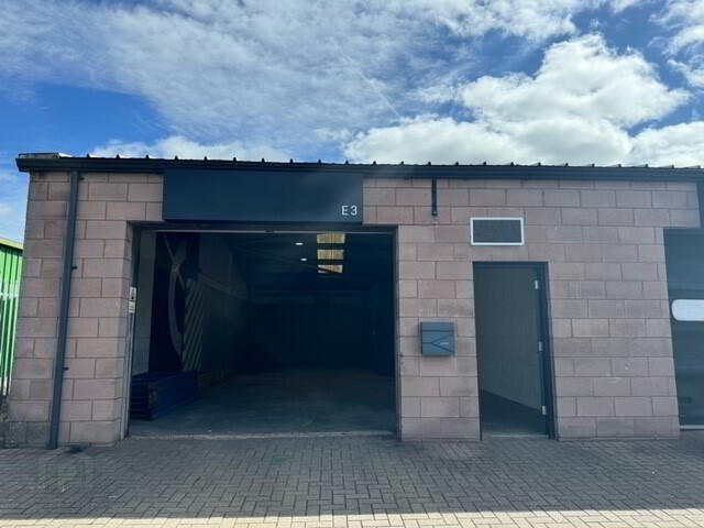 Strangford Park, E3 Jubilee Road 5 of 5