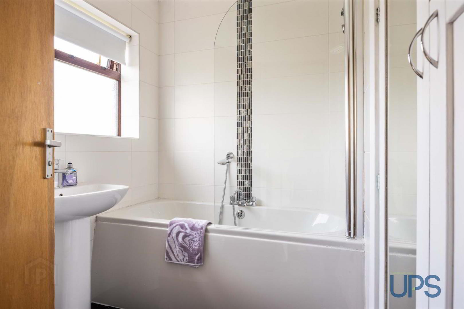 22 Benraw Road 19 of 24