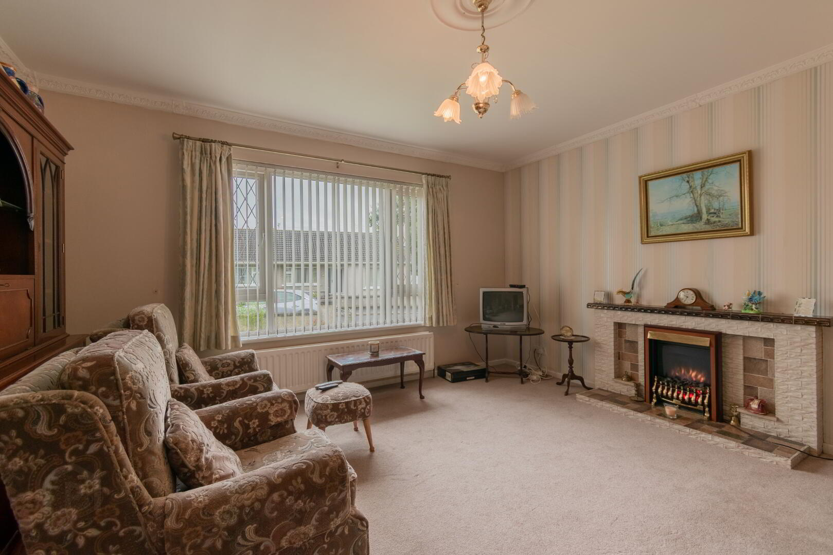 6 Whinsmoor Avenue 5 of 23