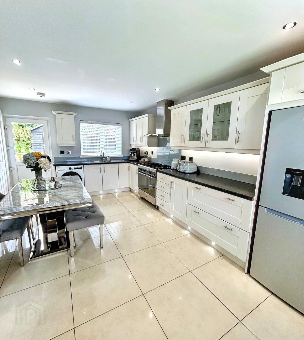 34 Cranlee Park 2 of 12