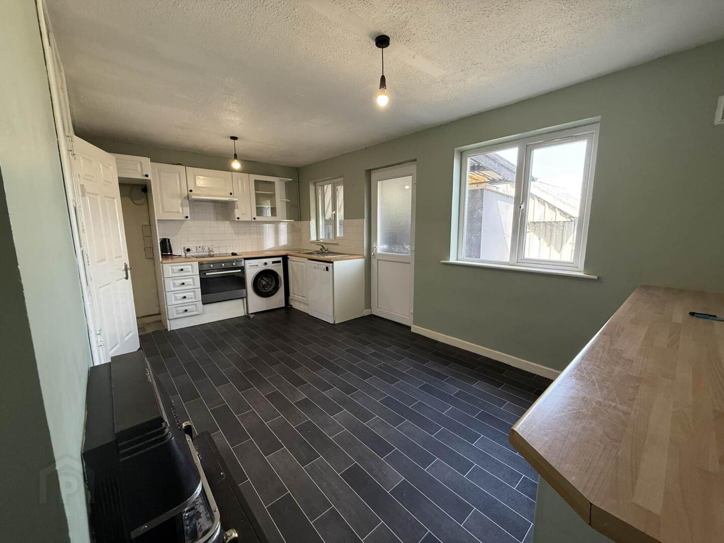 11 Comeragh Drive 5 of 14