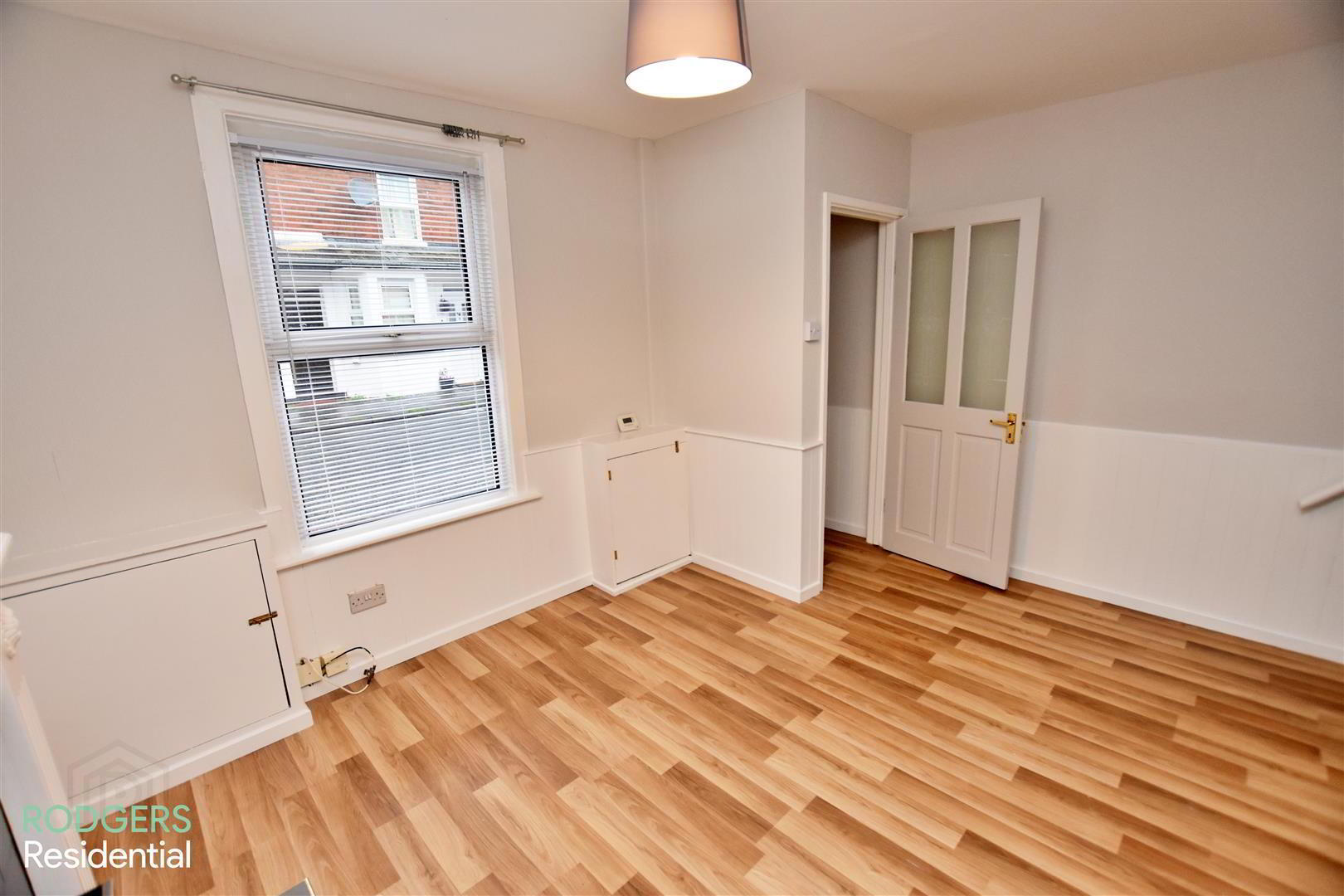 11 Glenvarlock Street 3 of 9