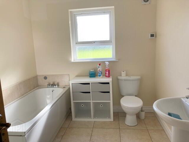 89b Longstone Road 4 of 9