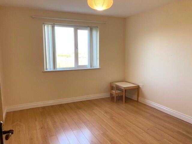 89b Longstone Road 5 of 9