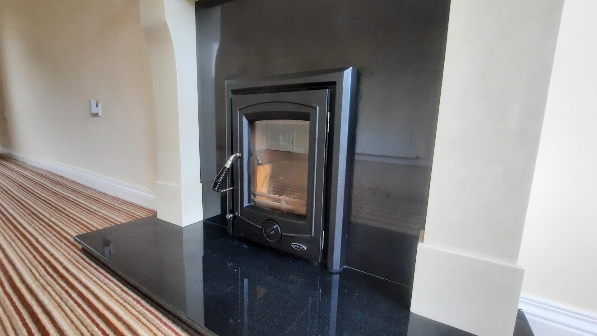 35 Rockfield Manor 8 of 34