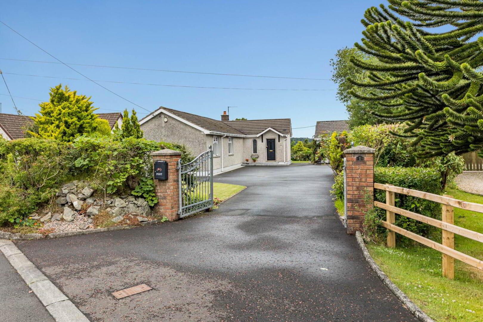 1 Cargacreevy Road 1 of 27