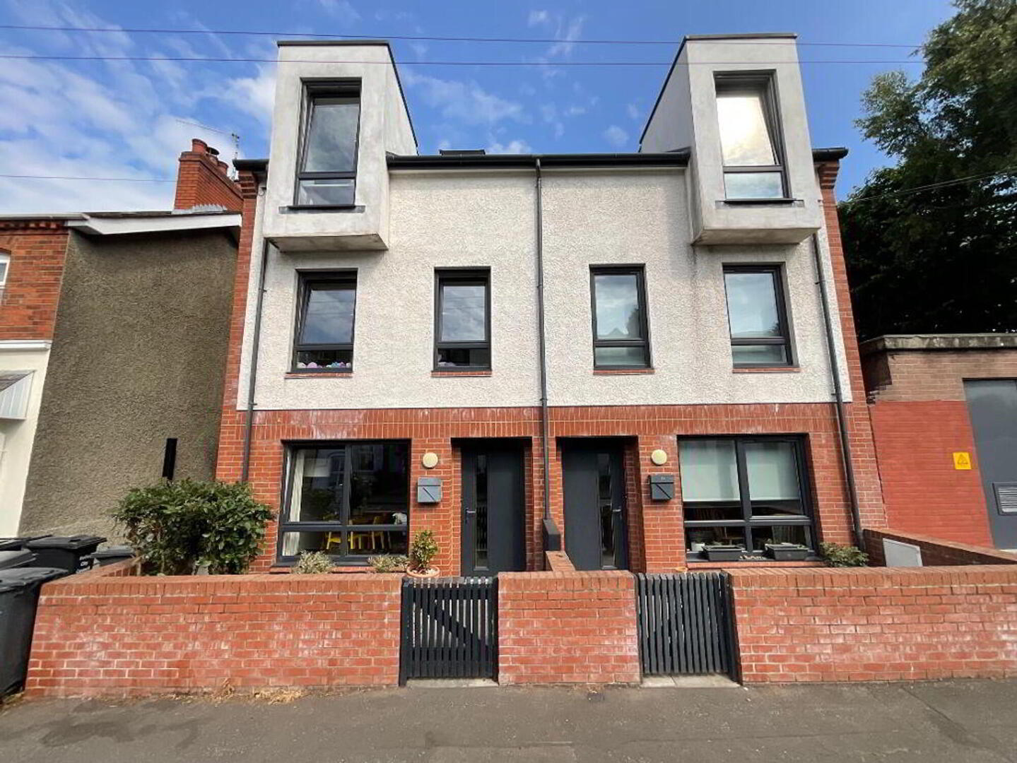 1a Belmont Avenue 1 of 13