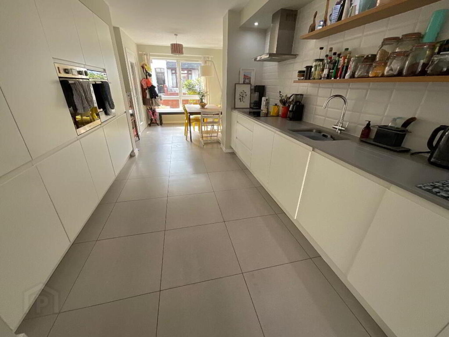 1a Belmont Avenue 4 of 13