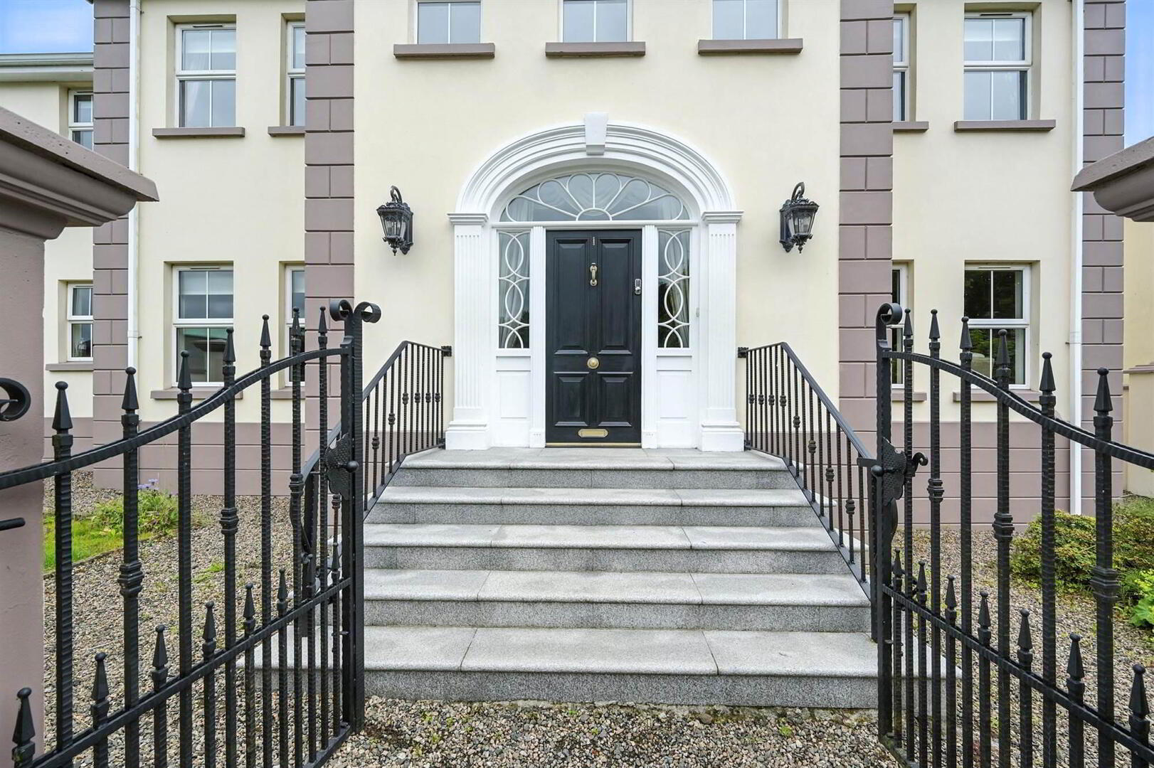 property description image