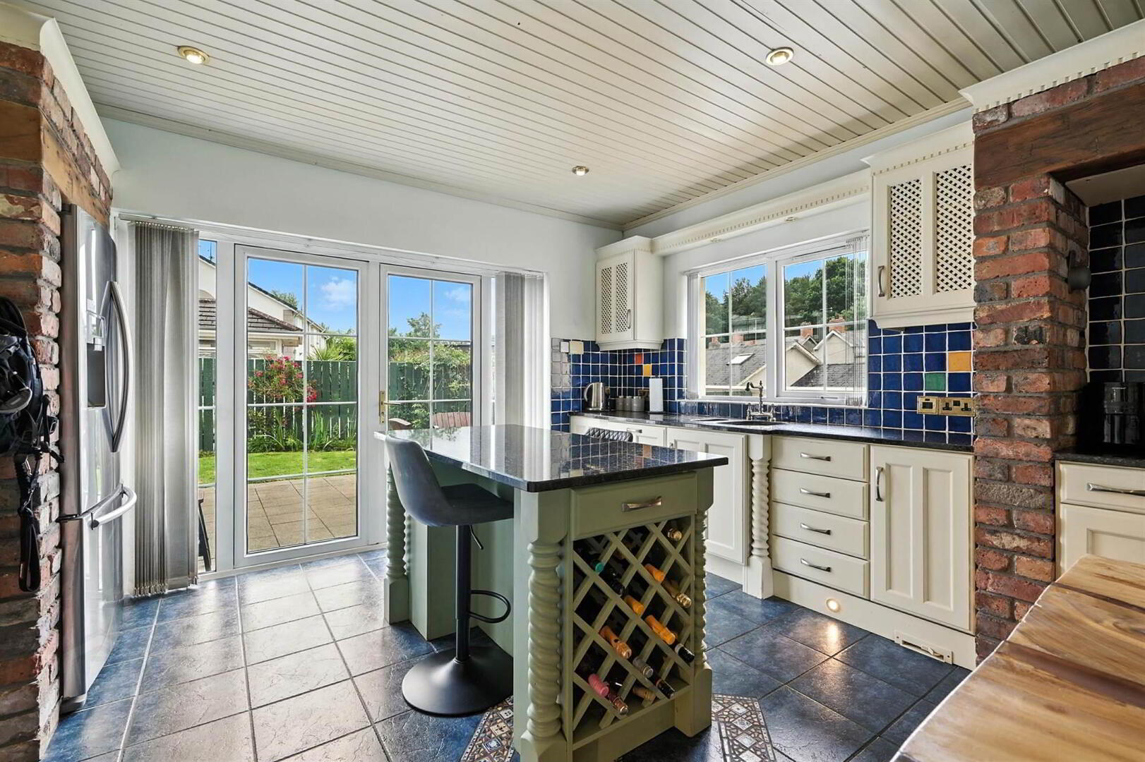 1 Shanes Court 8 of 22