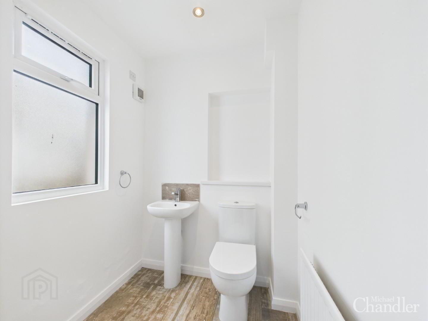 83 Knockbreda Road 9 of 16