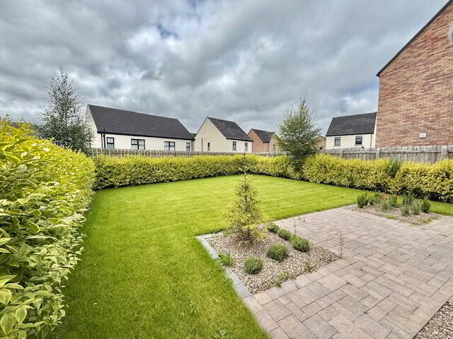 14 Beech Hill View 40 of 42