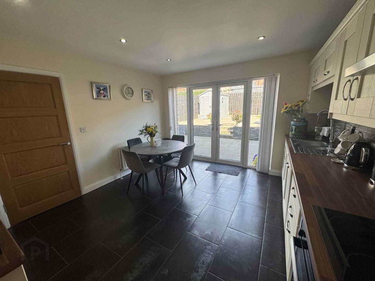 5 Highgrove Gate 6 of 17