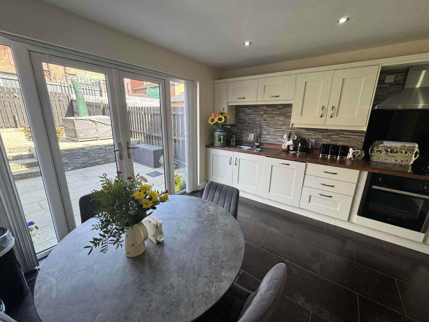 5 Highgrove Gate 7 of 17