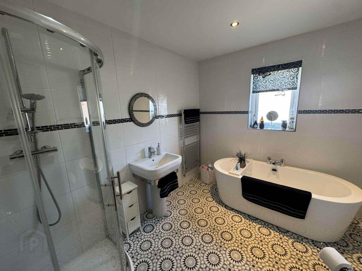 5 Highgrove Gate 14 of 17