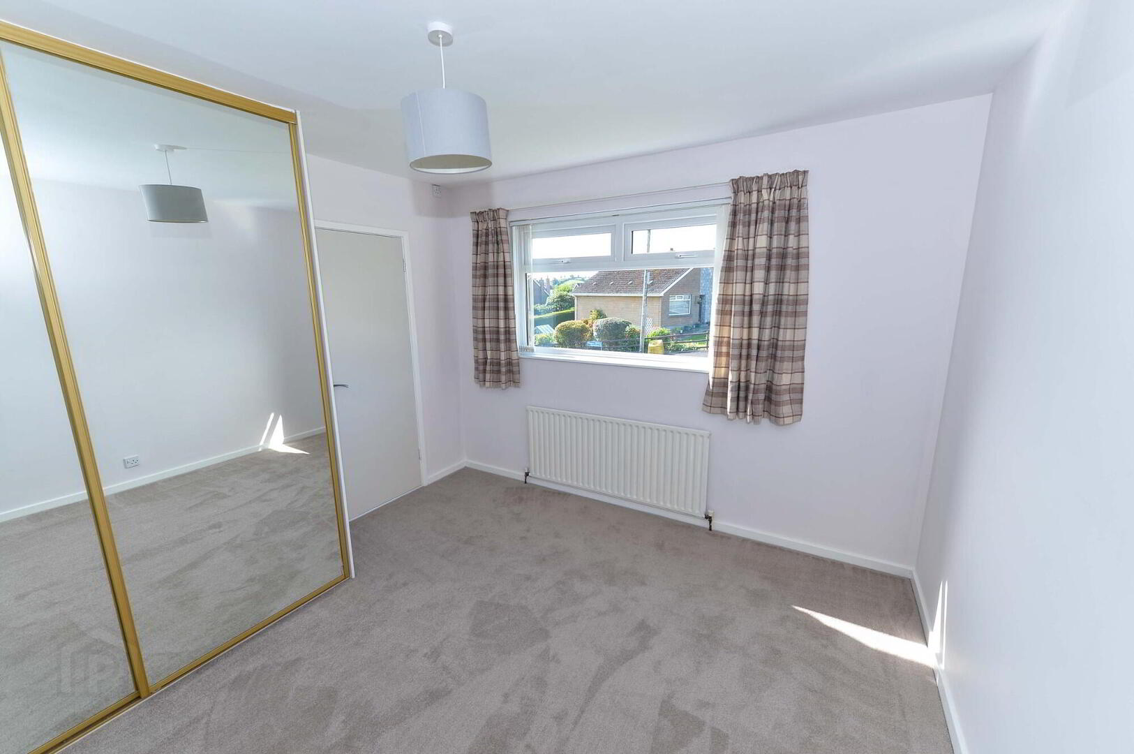 10 Moyra Drive 10 of 16