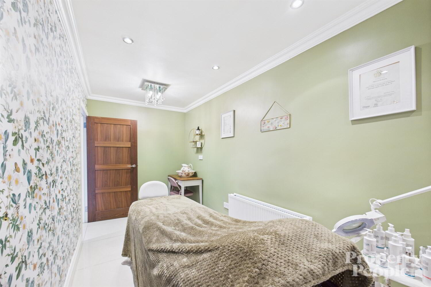 69 Mountview Street 21 of 25