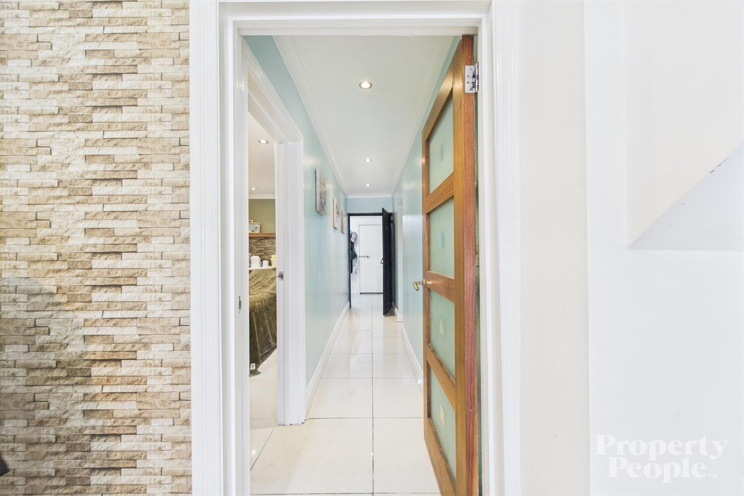 69 Mountview Street 8 of 25