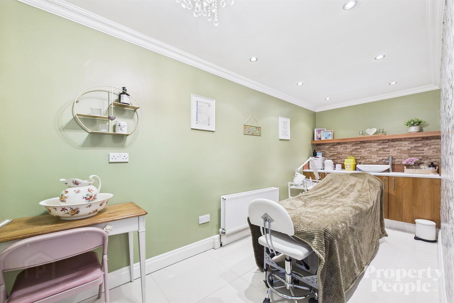 69 Mountview Street 20 of 25