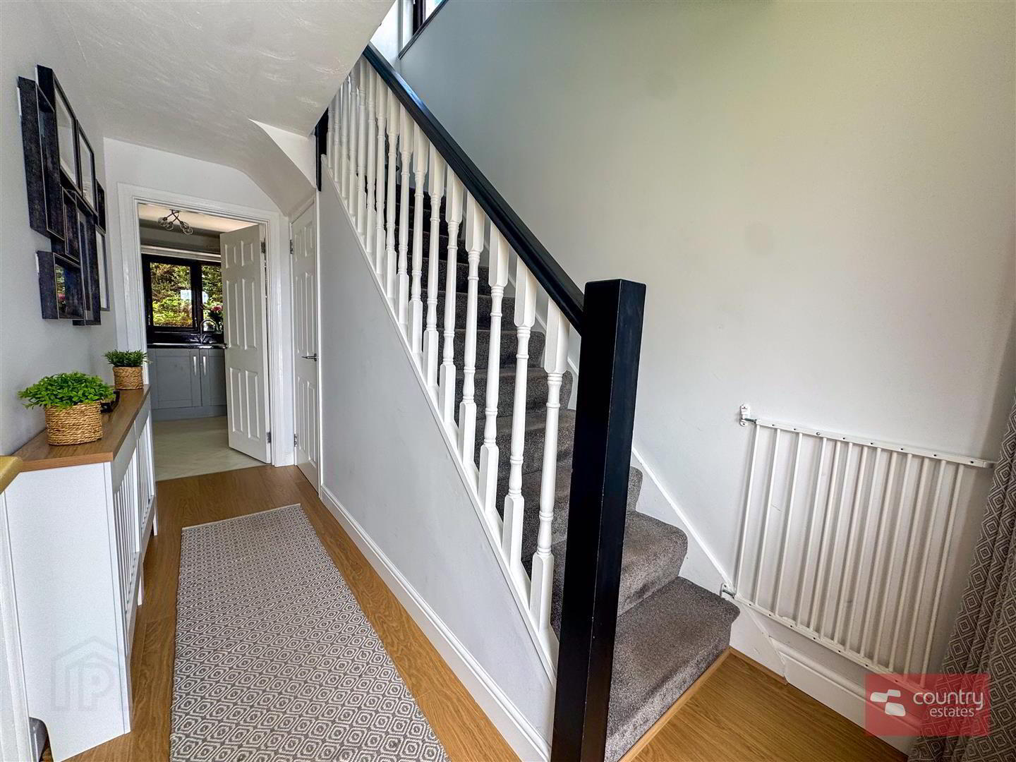 61 Huntingdale Grove 3 of 31