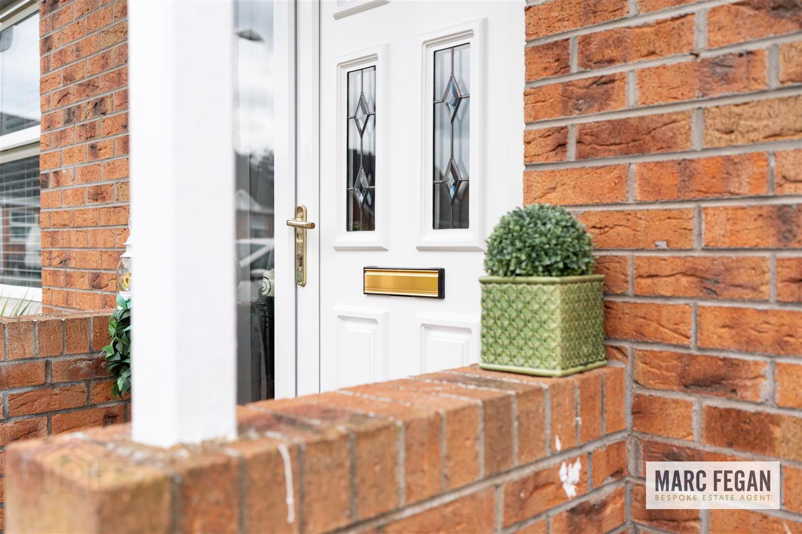 15 Bann Close 3 of 44