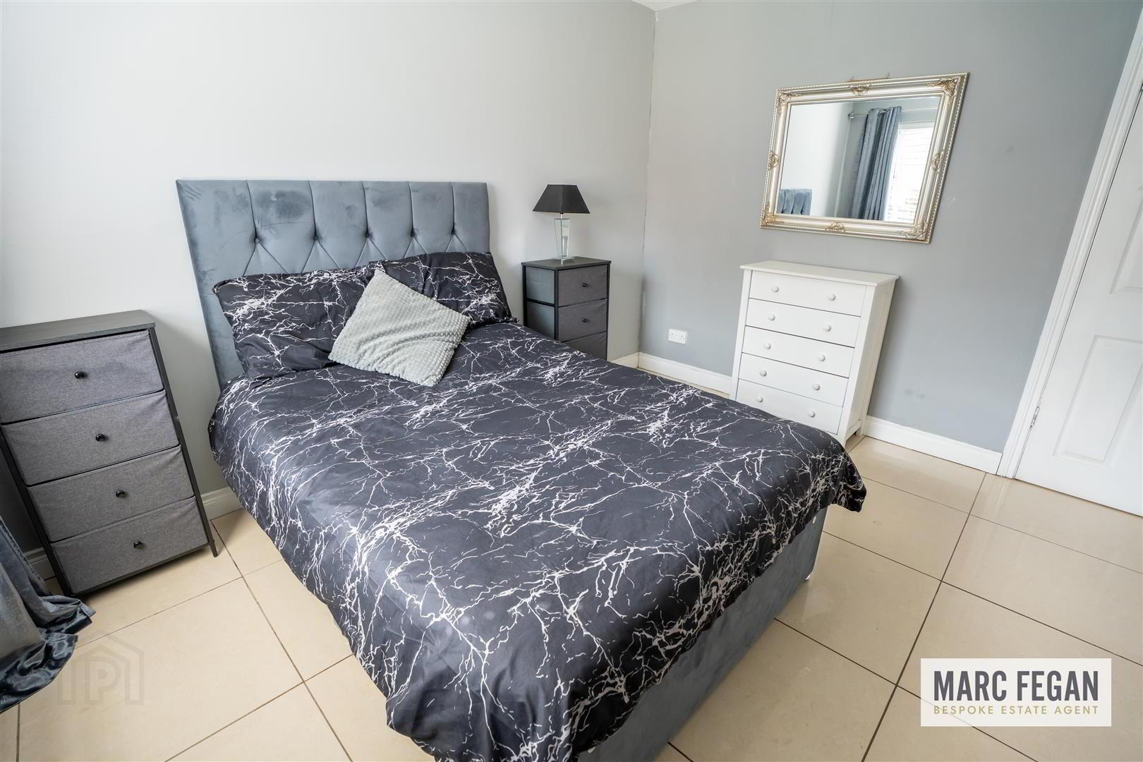 15 Bann Close 16 of 44