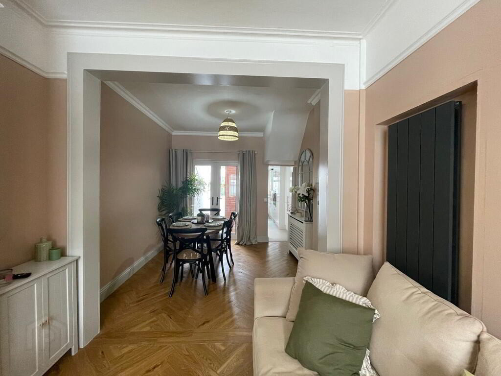 55 Donnybrook Street 5 of 19