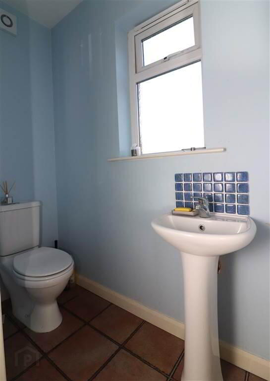 9 Waverley Avenue 8 of 21