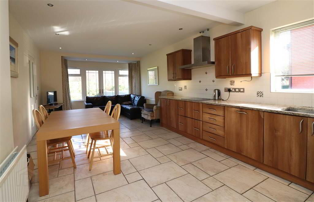 9 Waverley Avenue 6 of 21