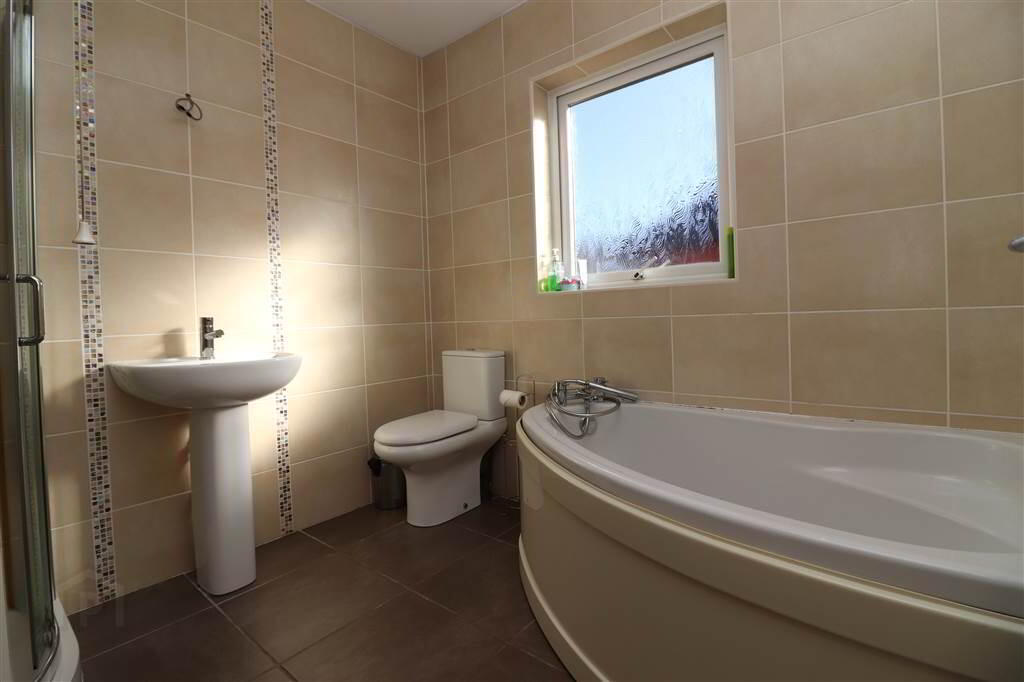 9 Waverley Avenue 15 of 21