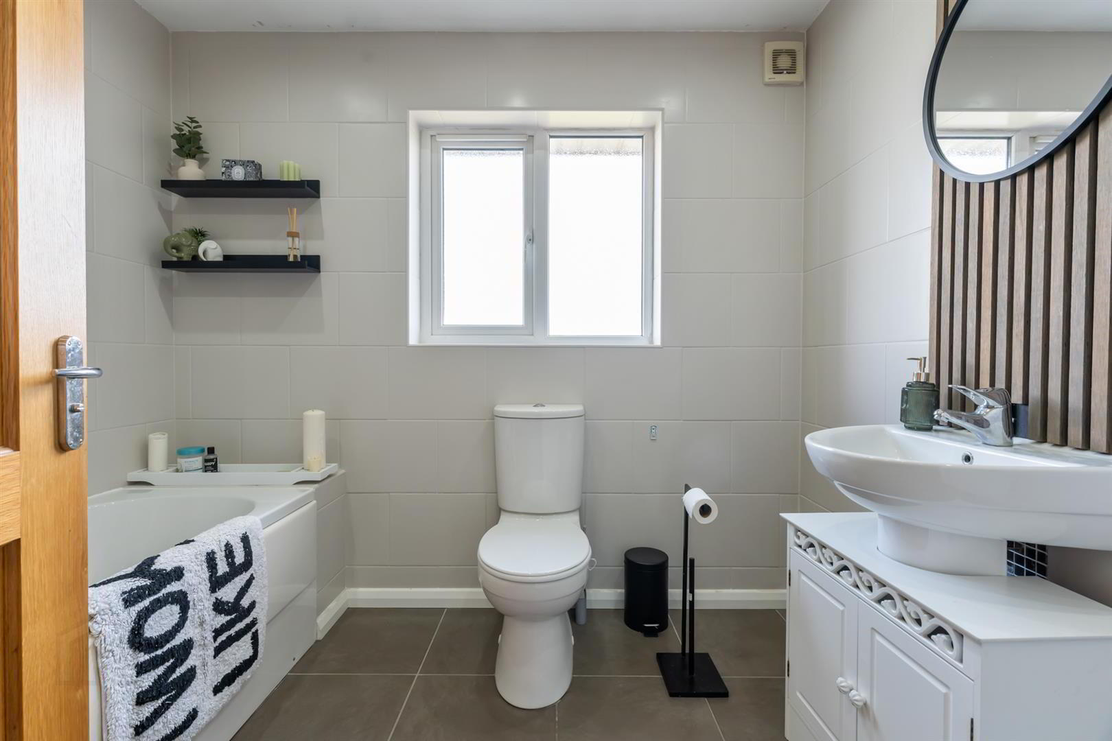 37 St. Andrews Avenue 20 of 23