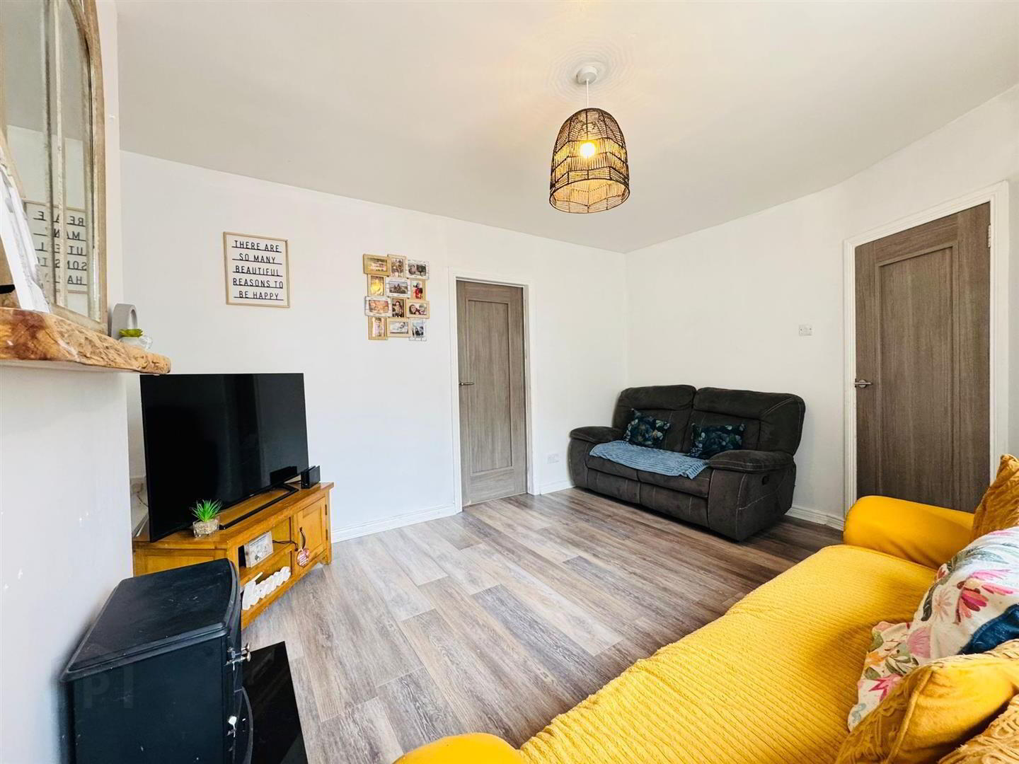 147 Elmfield Road 3 of 14