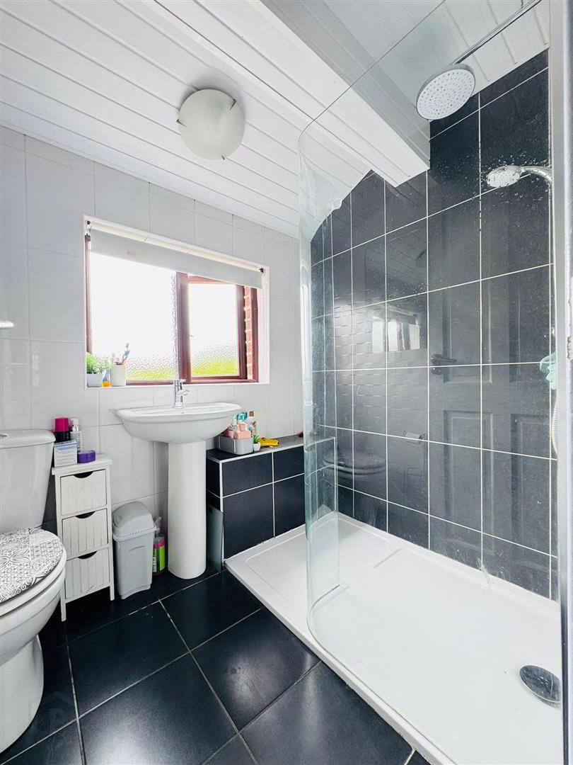 147 Elmfield Road 10 of 14