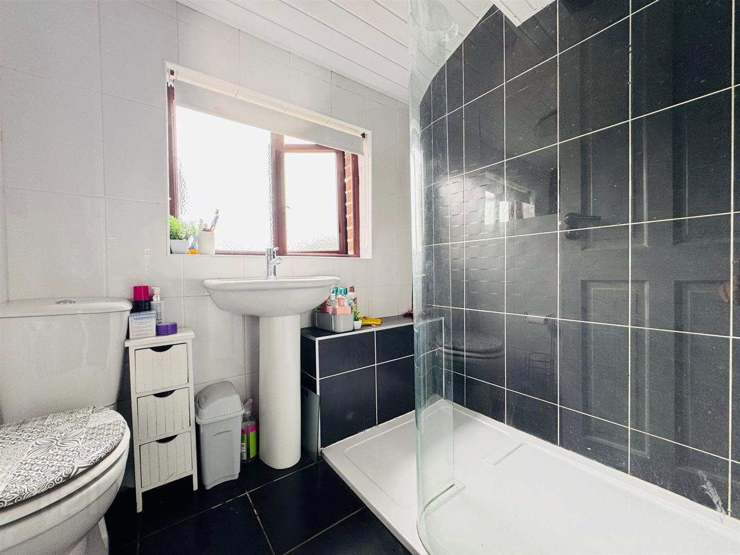 147 Elmfield Road 11 of 14