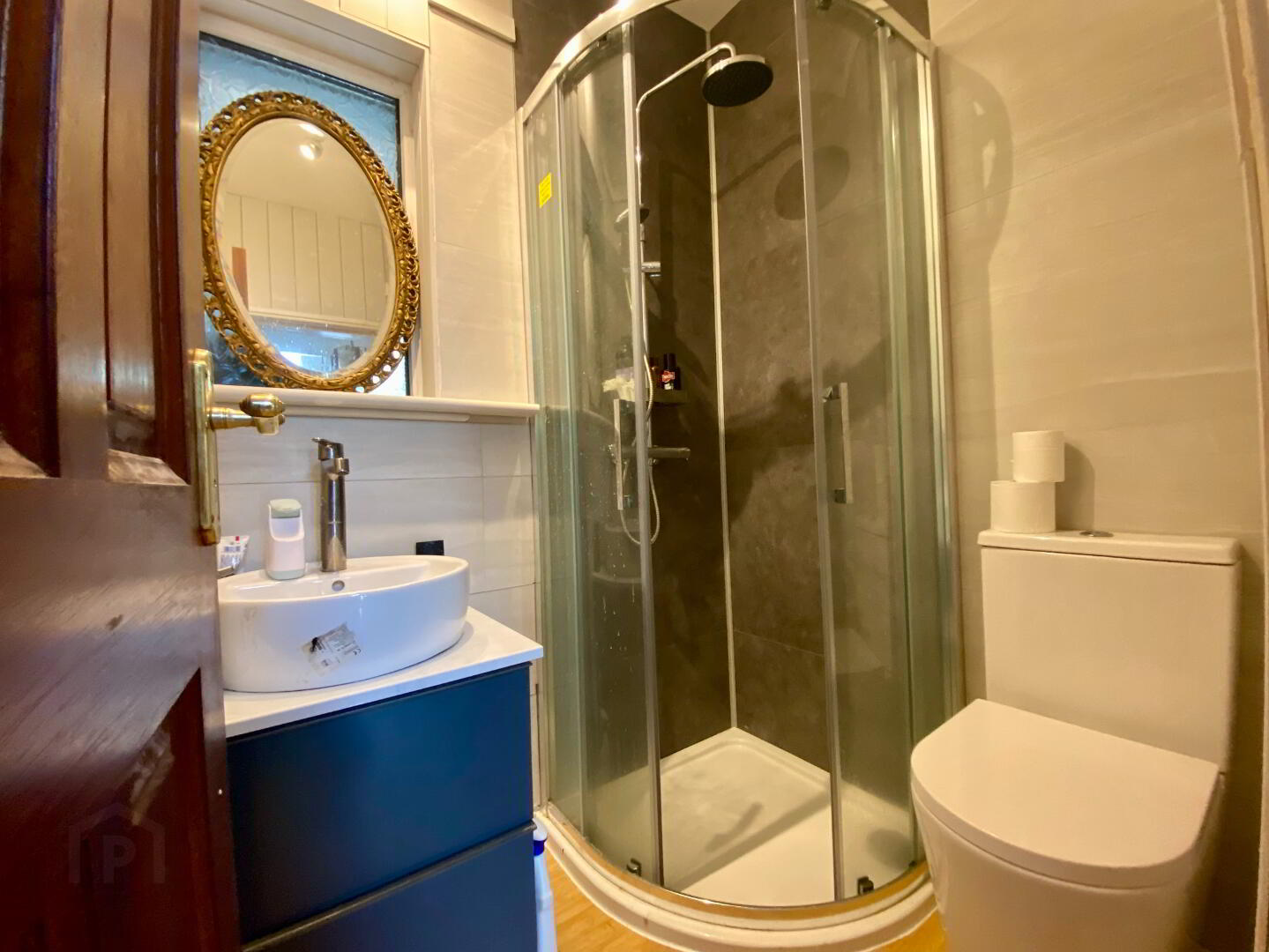 15 Downshire Gardens 10 of 21
