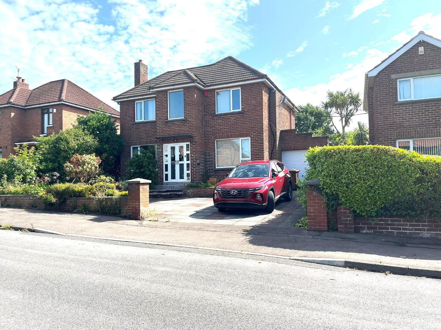 15 Downshire Gardens 3 of 21