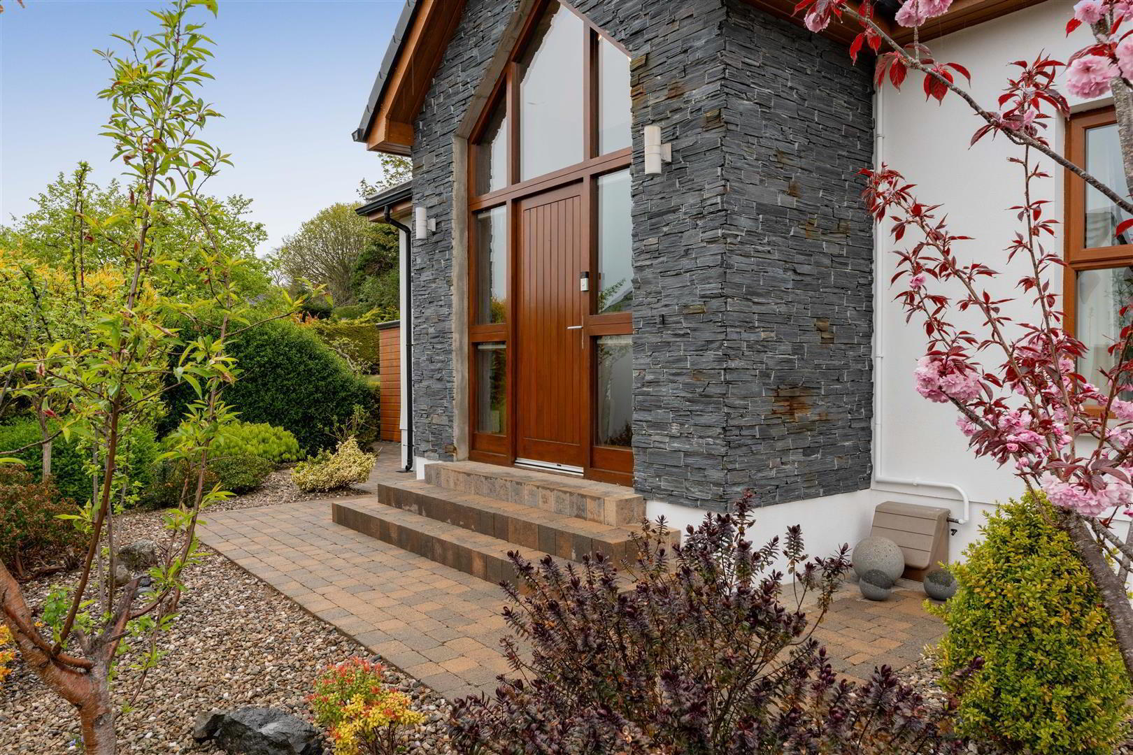 11b Bourlon Road 4 of 54