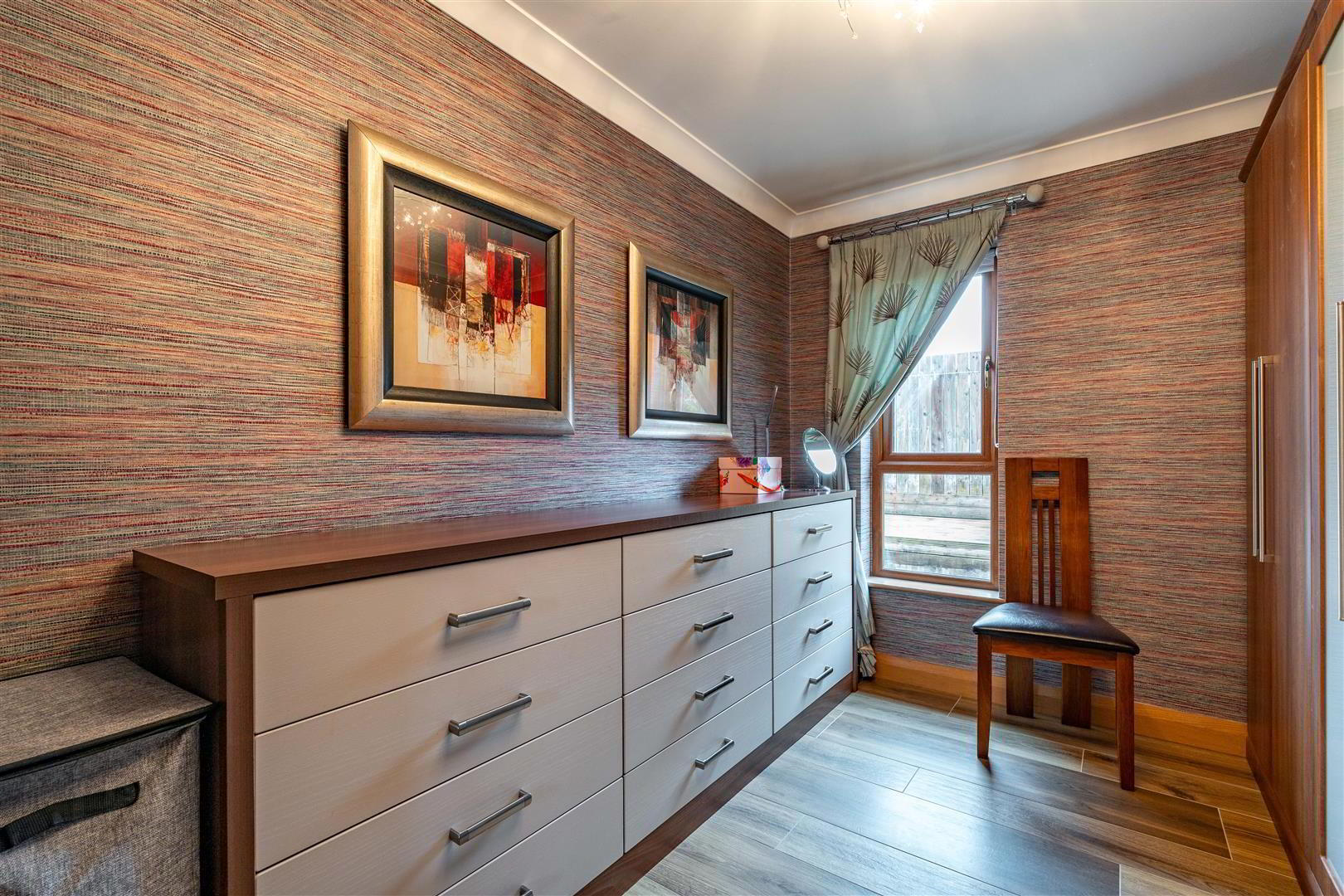 11b Bourlon Road 43 of 54