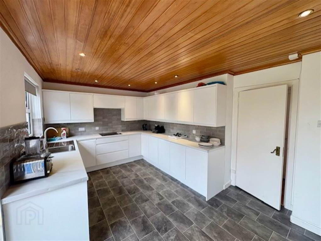 81 Ravenhill Park 8 of 21