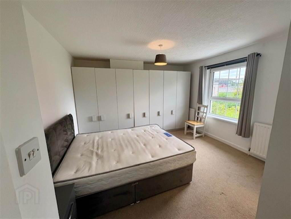 81 Ravenhill Park 13 of 21