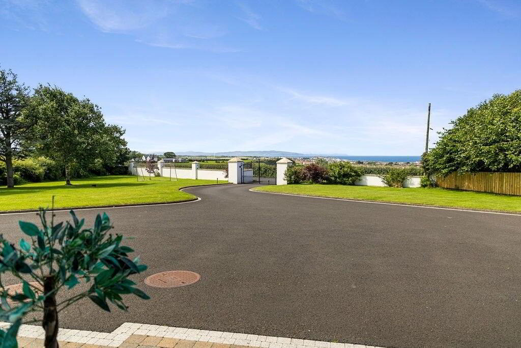7 Ballymacrea Road 4 of 76