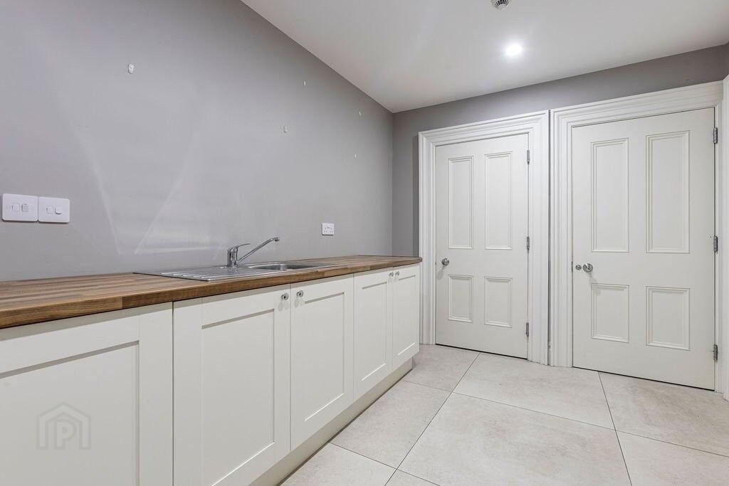 7 Ballymacrea Road 10 of 76