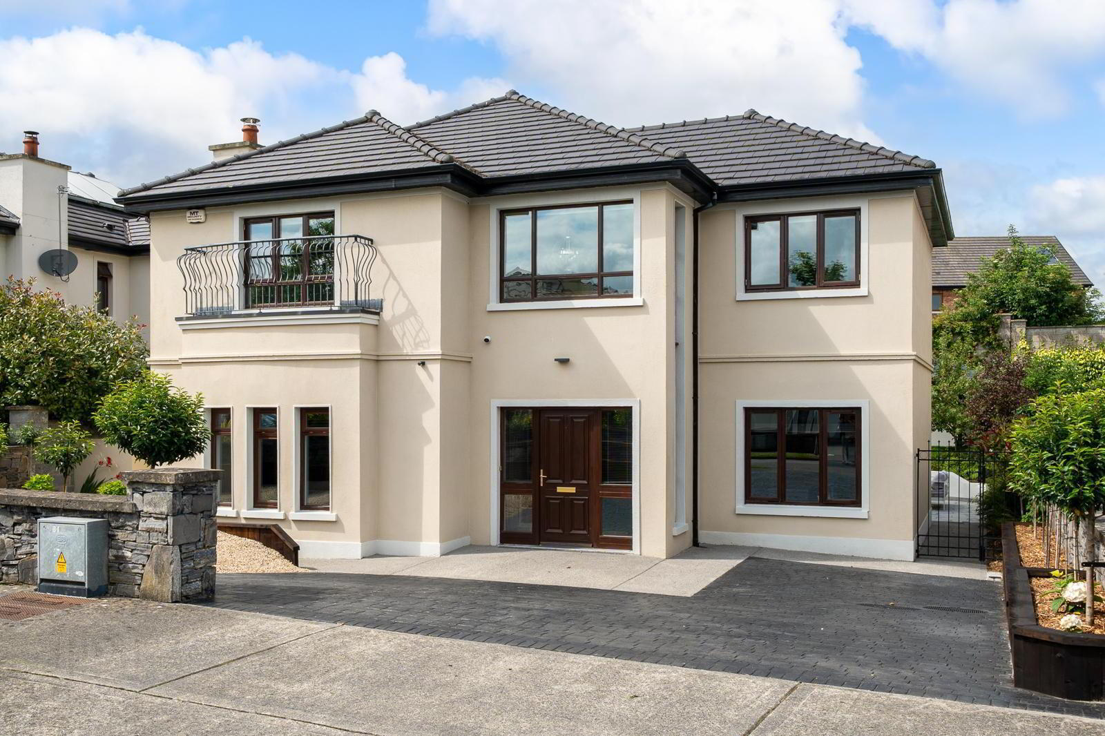 13 Gleann Duchais 1 of 48