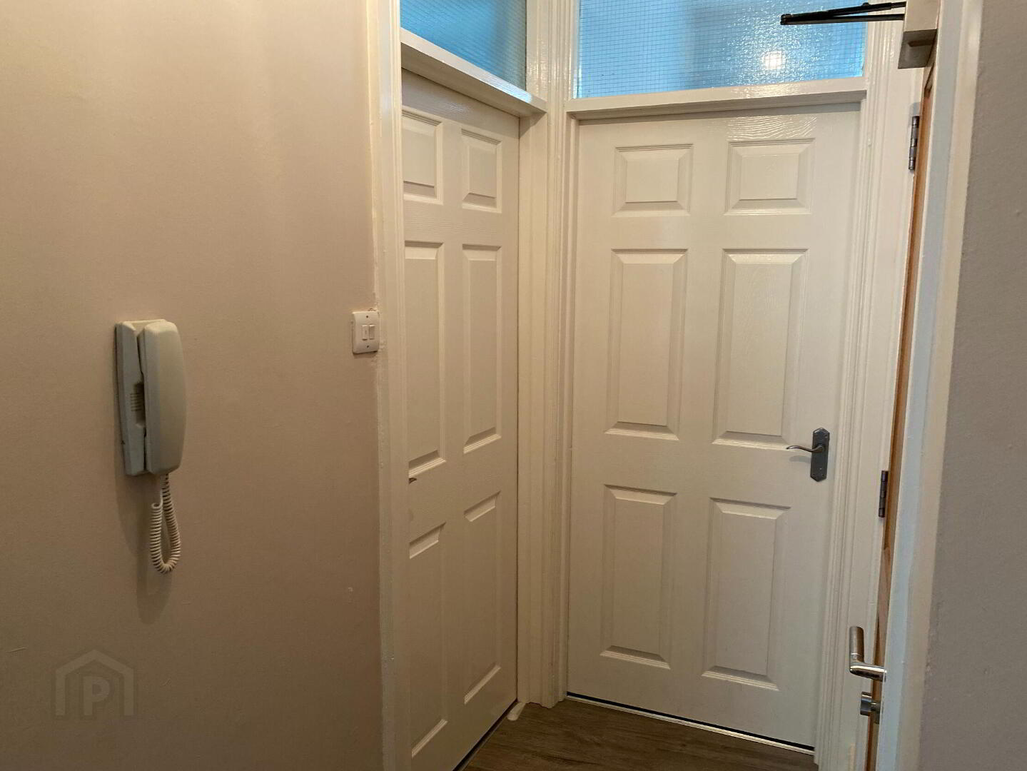 property description image